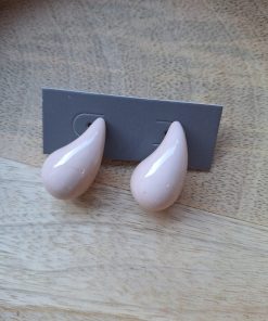 Licht beige druppel oordbellen