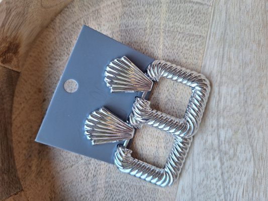 Schelp vierkant silver oordbellen