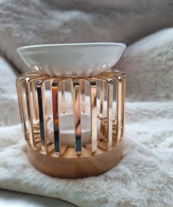 Brander hout met goud