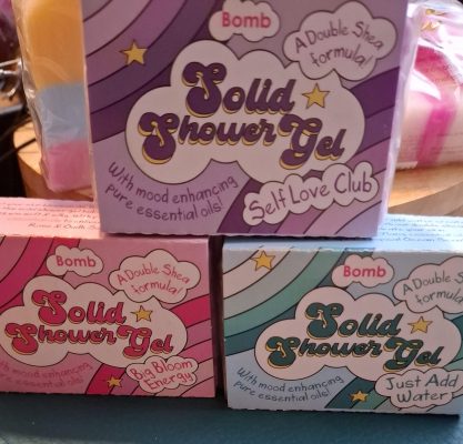 Solid Shower gel 3 nieuwe geuren self love club , just add water , big bloom engery - Afbeelding 2
